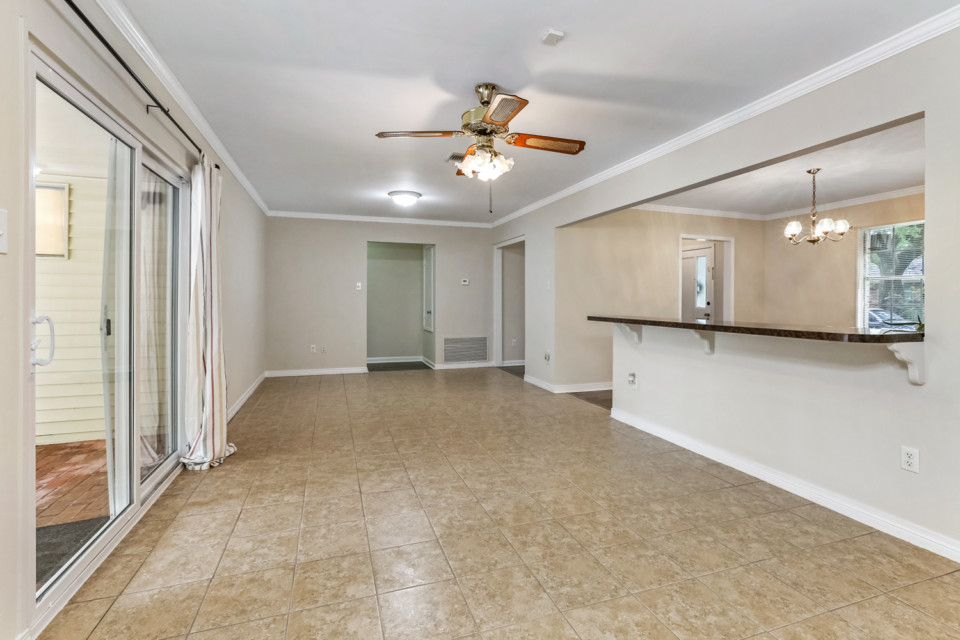 4BD6FE4E-2747-4BAB-802D-524A34DE7EA3