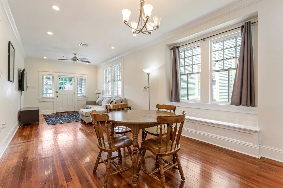 687D9237-B4D4-445B-AF34-FA44D5184A72