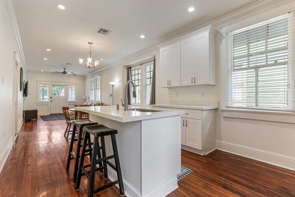 7A1C8A35-7A3C-4BCF-B418-97FC048CFF9D