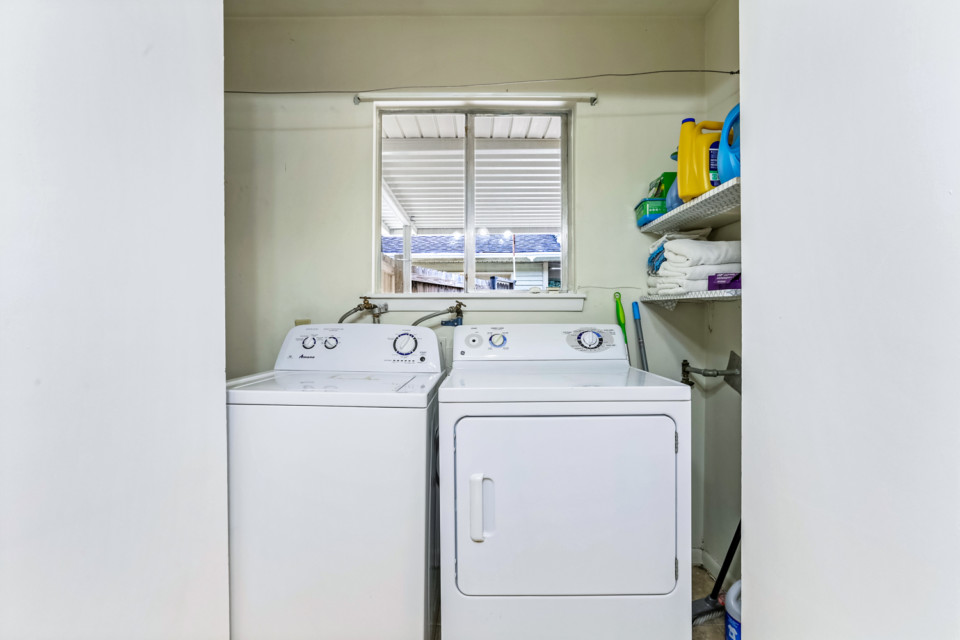 7C0C2B51-FFF9-4F77-B7C7-25E28FB36038