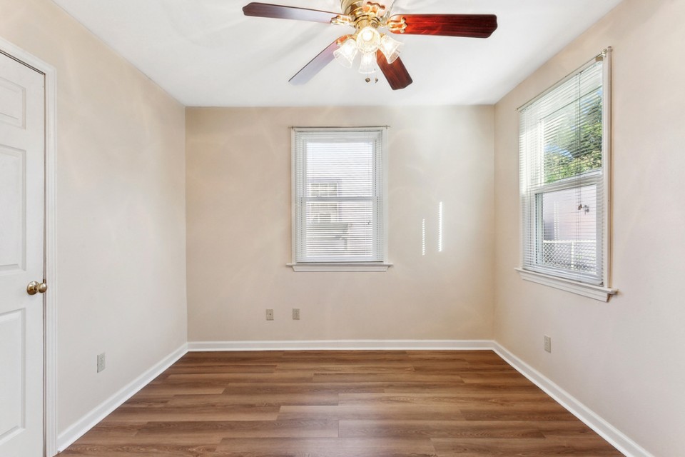 9CEAD7C6-27CF-43AC-AEAF-8B84B4E5711A_1_105_c