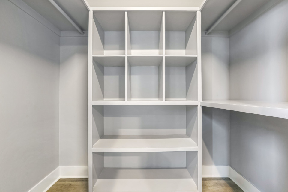 BC15692F-17DD-4222-B0E8-B2D0E95121BD