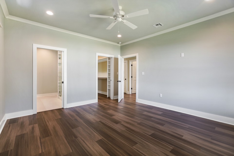 F564FE9C-FD90-4106-A57A-429B9C7DD01D